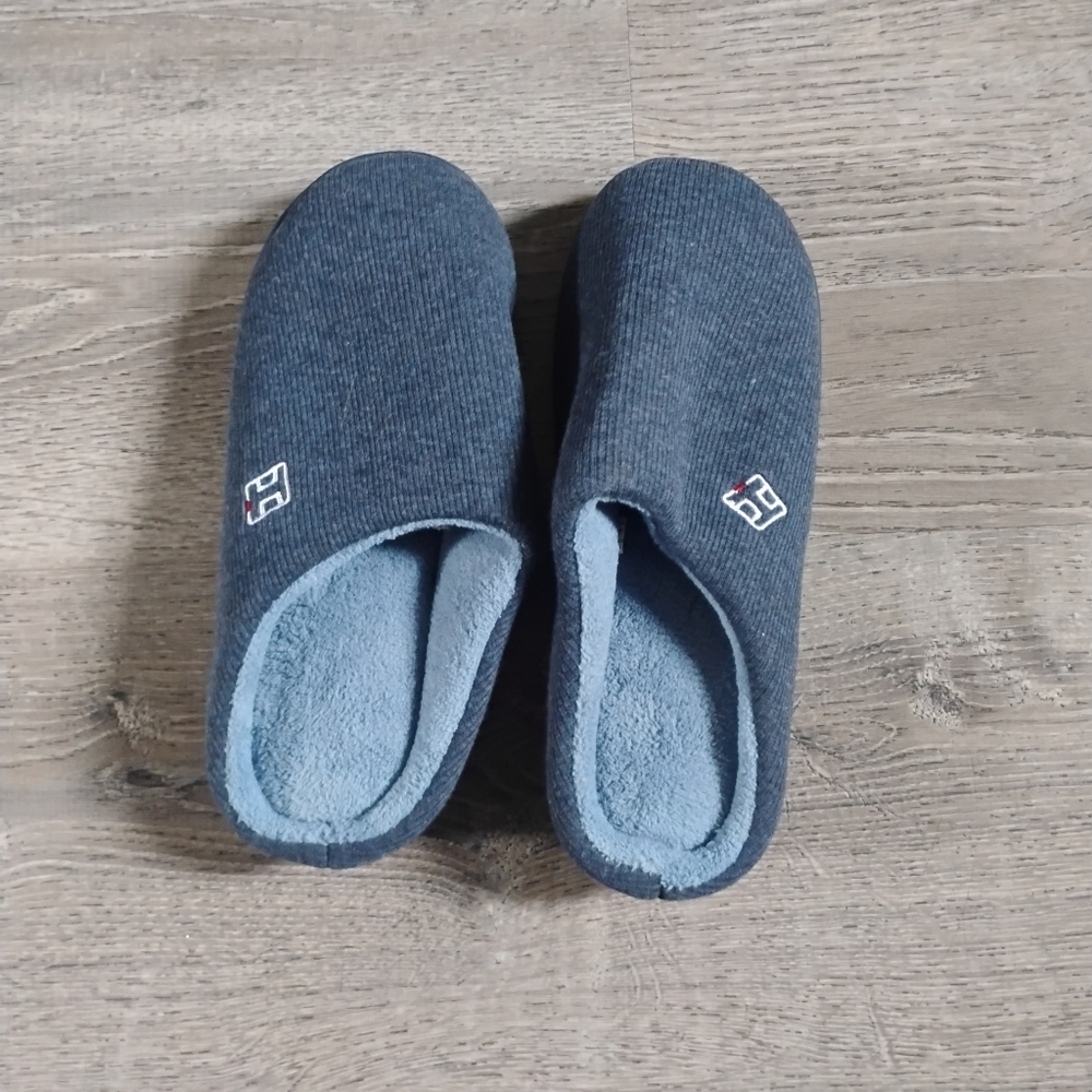 Cozy Blue Terry Cloth/Knit Slip-On Slippers - Size Medium